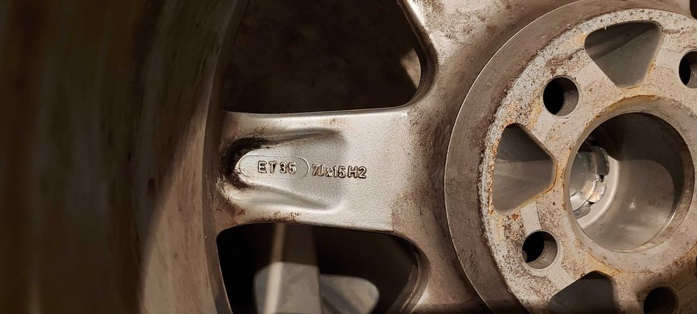 Шини, диски на 15