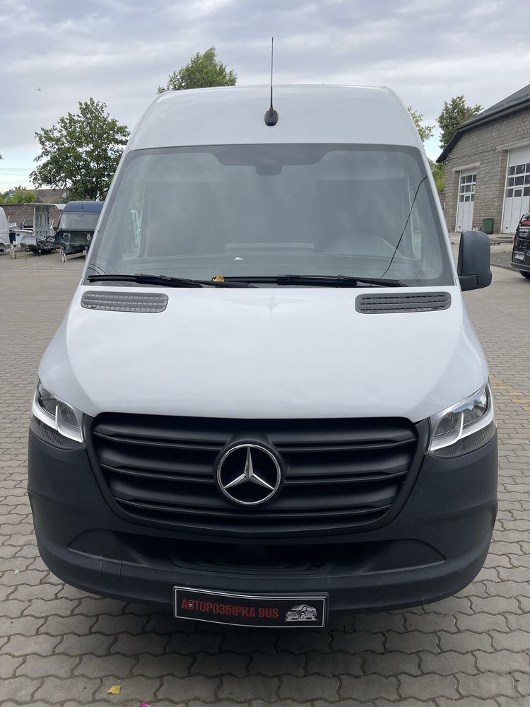 Чвертка кузов Mercedes Sprinter W907 (2022р)