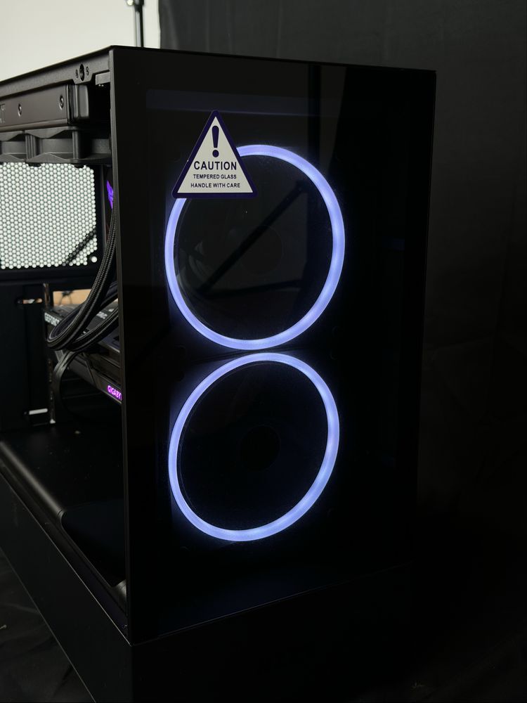 Torre Gaming + Teclado Steelseries Apex Pro TKL - Top Performance