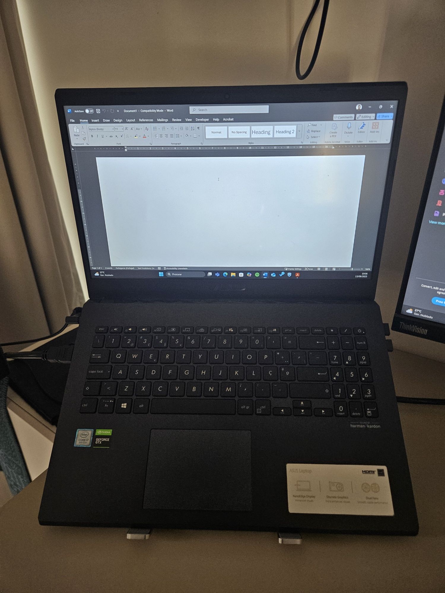 Portátil ASUS X517GT intel i7 12GB RAM 256 GB SSD