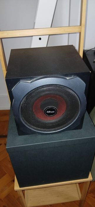 Kit colunas e subwoofer Trust