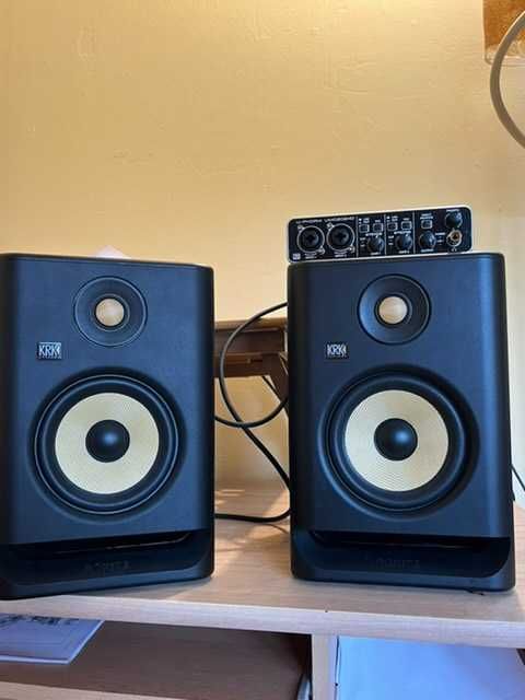 Monitory studyjne KRK ROKIT RP5 G4 wraz z kablami