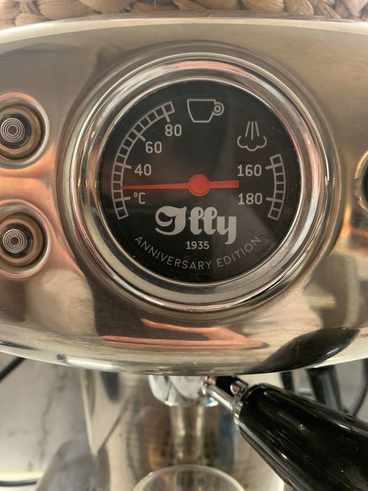 Máquina café Illy Iperespresso X1 inox