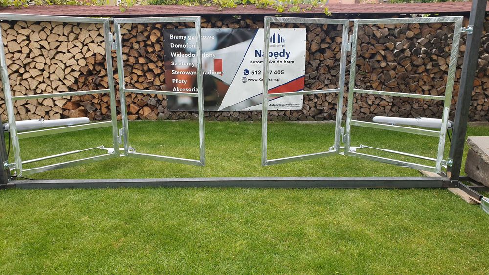 Mechanizm bramy łamanej, brama harmonijkowa