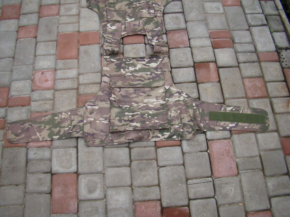 Плитоноска в расцветке Мультикам.