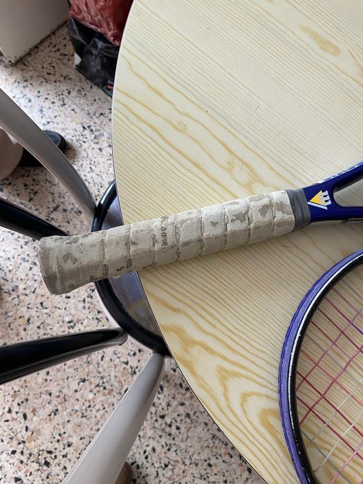 2 raquetes tenis 1 badminton