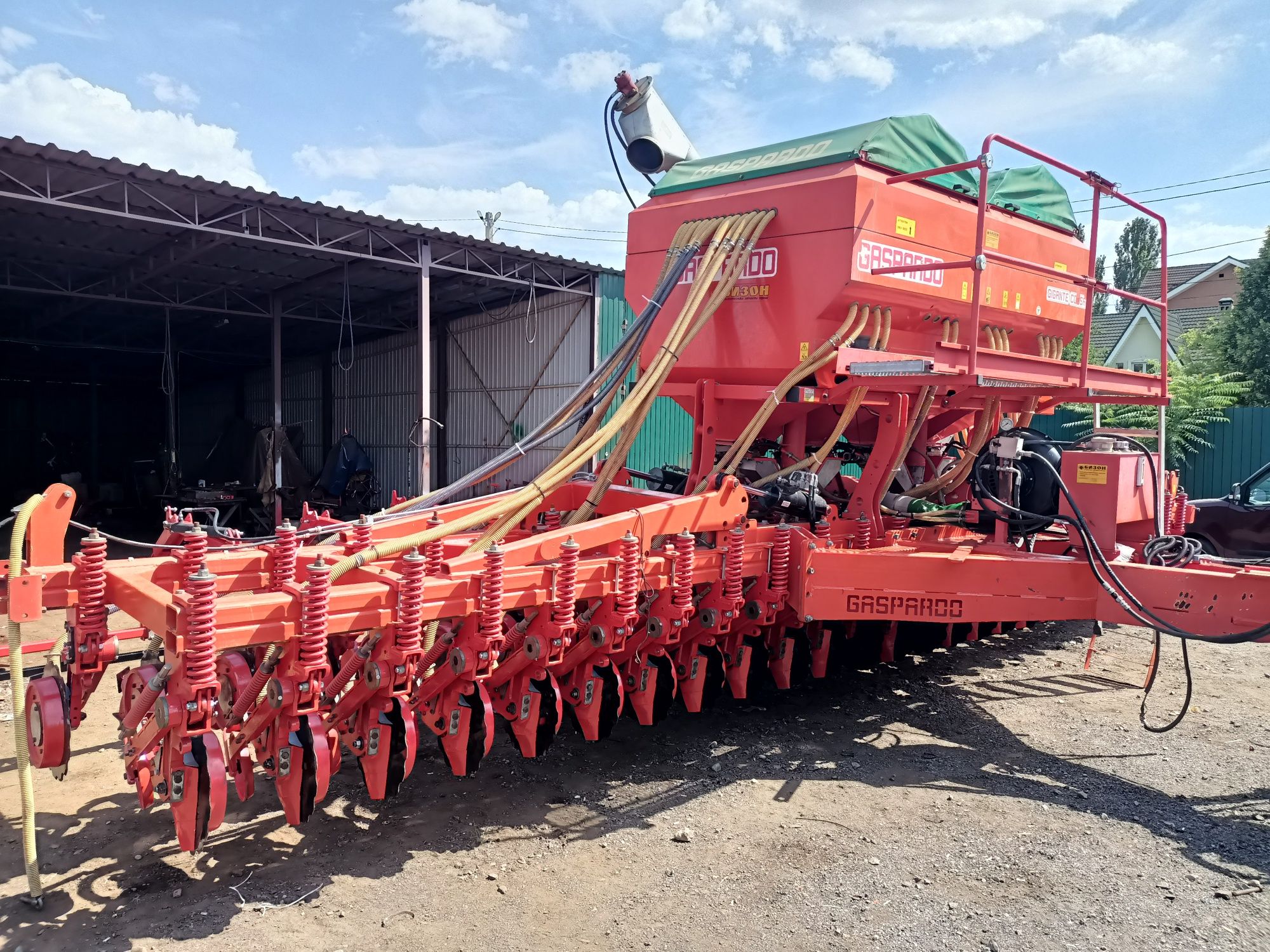 Продажа обмін Посівний комплекс Сівалка зернова Gaspardo gigante 900 г