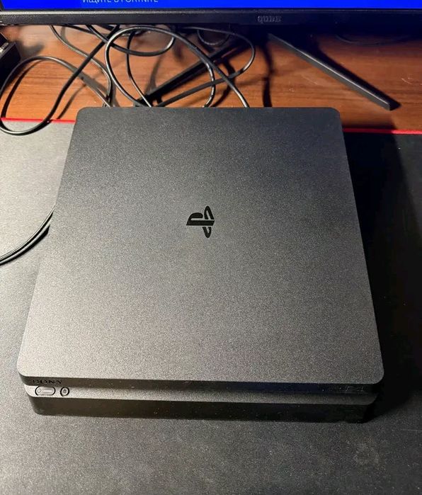 PlayStation 4 slim 1 TB