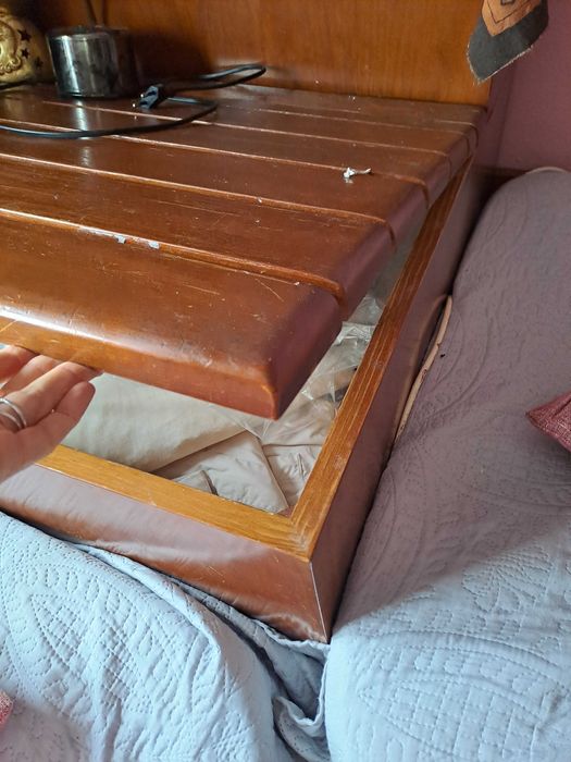 Conjunto 2 camas de corpo e meio. Pinho