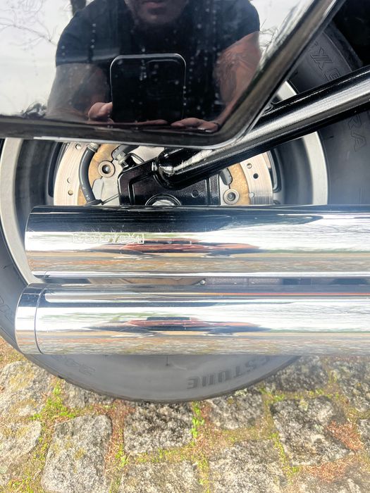 Suzuki intruder c1800r