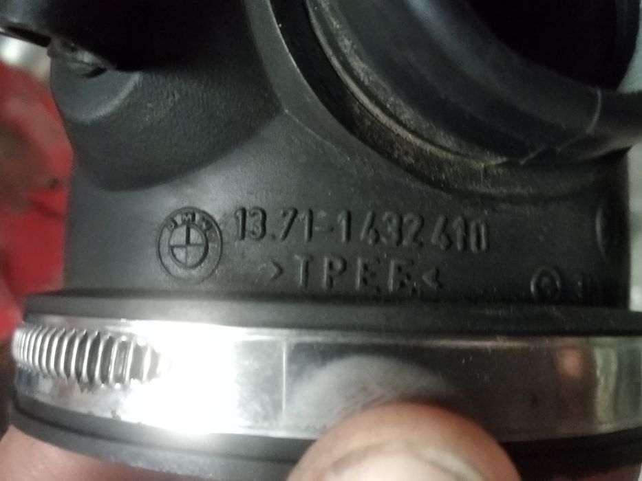 Патрубок воздушный BMW