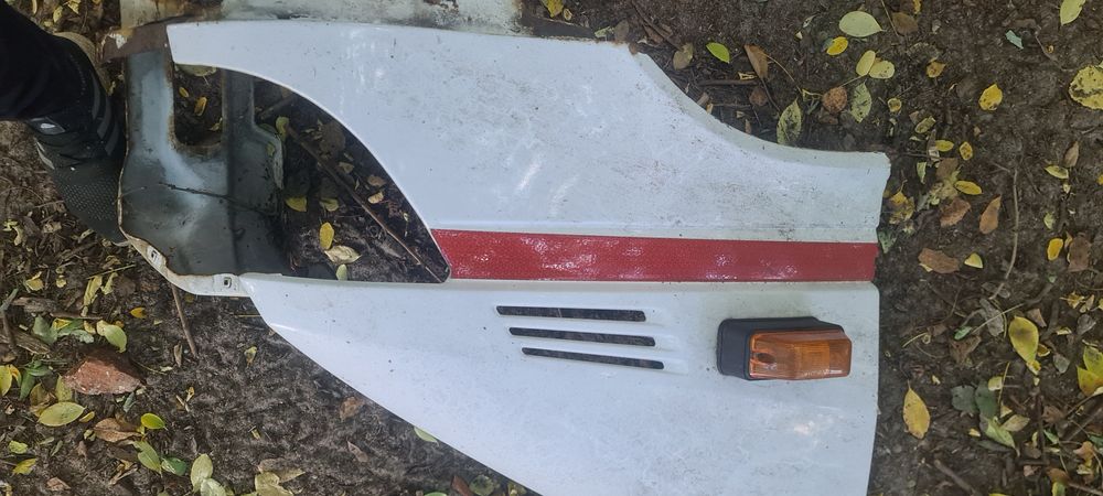 Błotnik Prawy Przedni Przód Mercedes Sprinter 903 LIFT