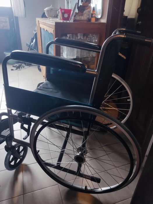 Cadeira de rodas anti furos