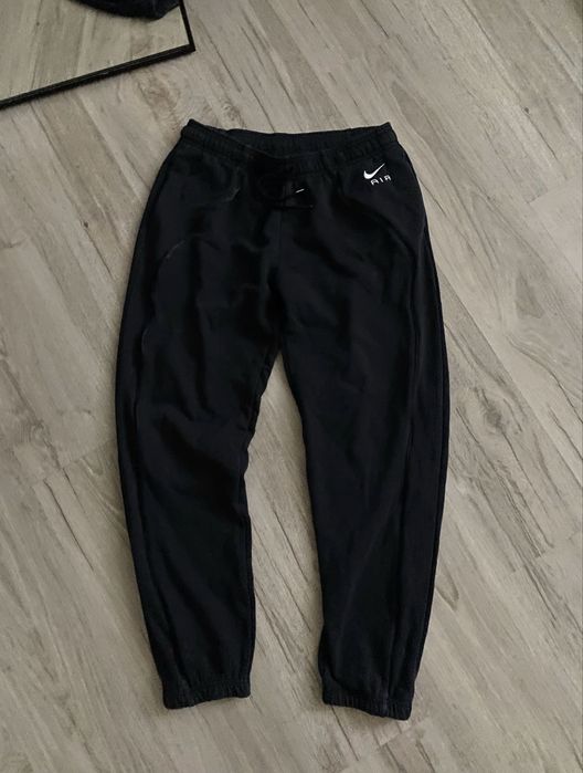 продам штани nike M