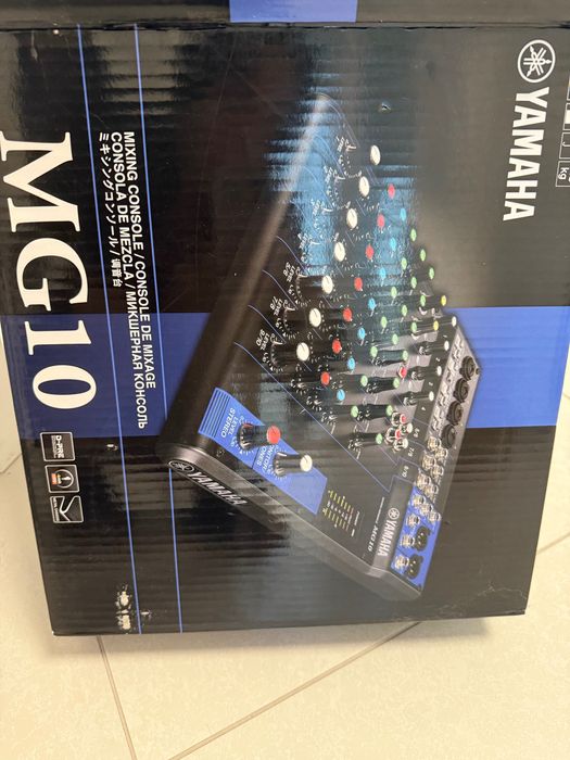 Мікшерний пульт Yamaha MG10