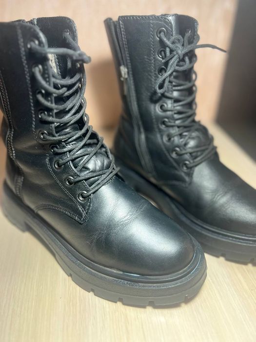 Зимові черевики 37й розмір