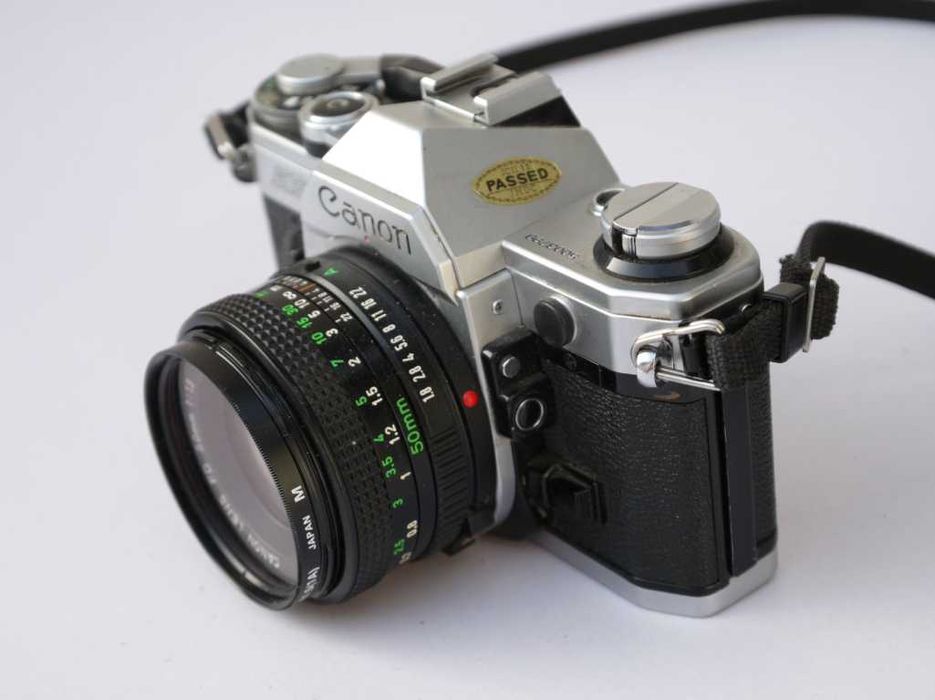 Canon AE-1 + FD 1,8/50mm | Câmera analógica