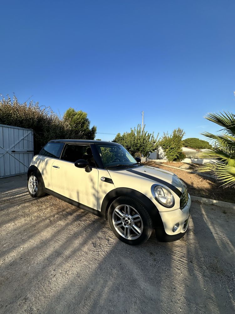 Mini Cooper D    1.6 motor BMW