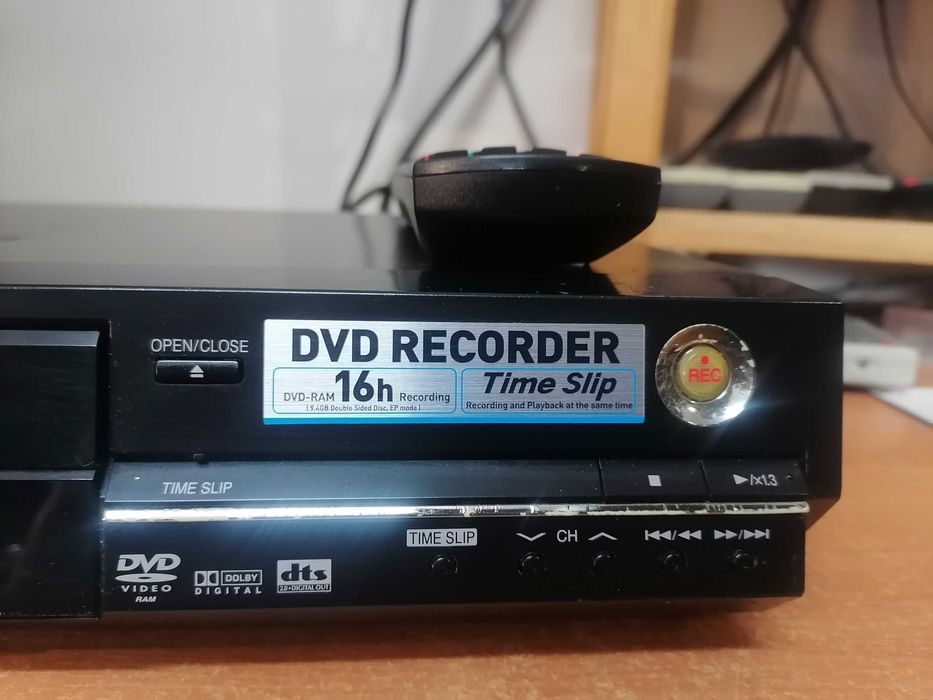 Nagrywarka Panasonic DMR-E55  PILOT DVD Recorder
