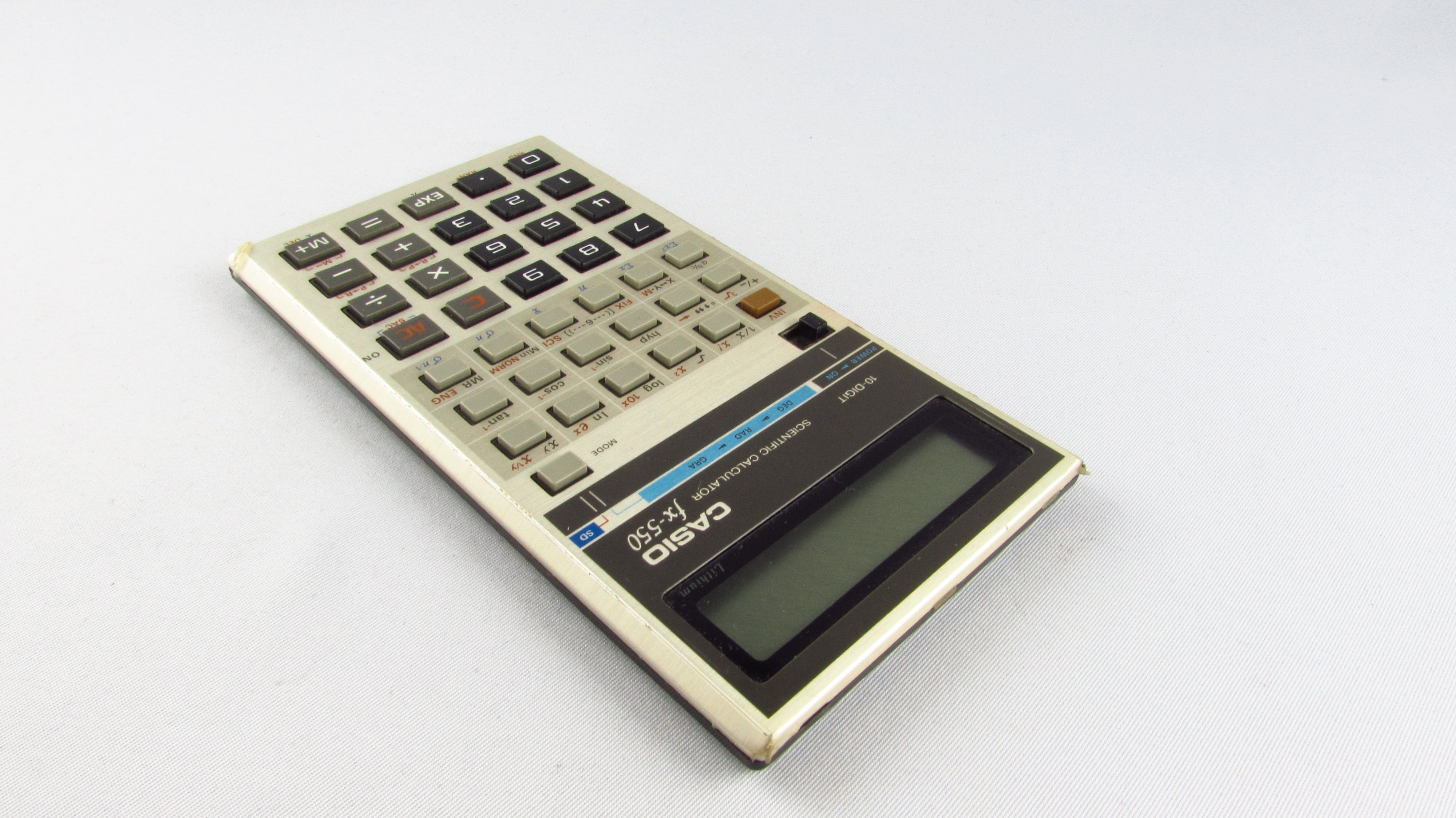 CASIO - FX-550  Scientific Calculator Kalkulator naukowy 1981 r.