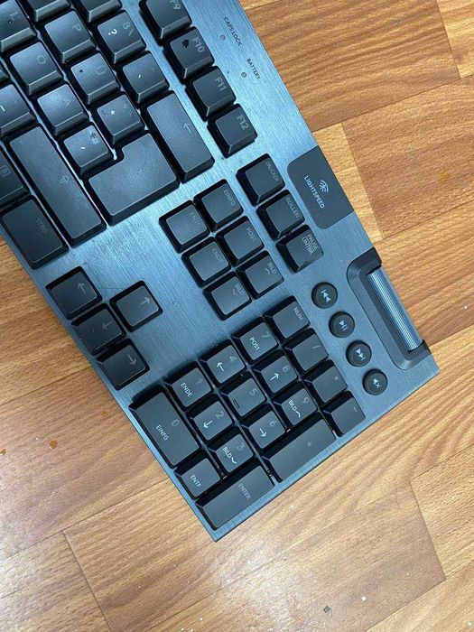 Клавіатура бездротова Logitech G915 Gaming