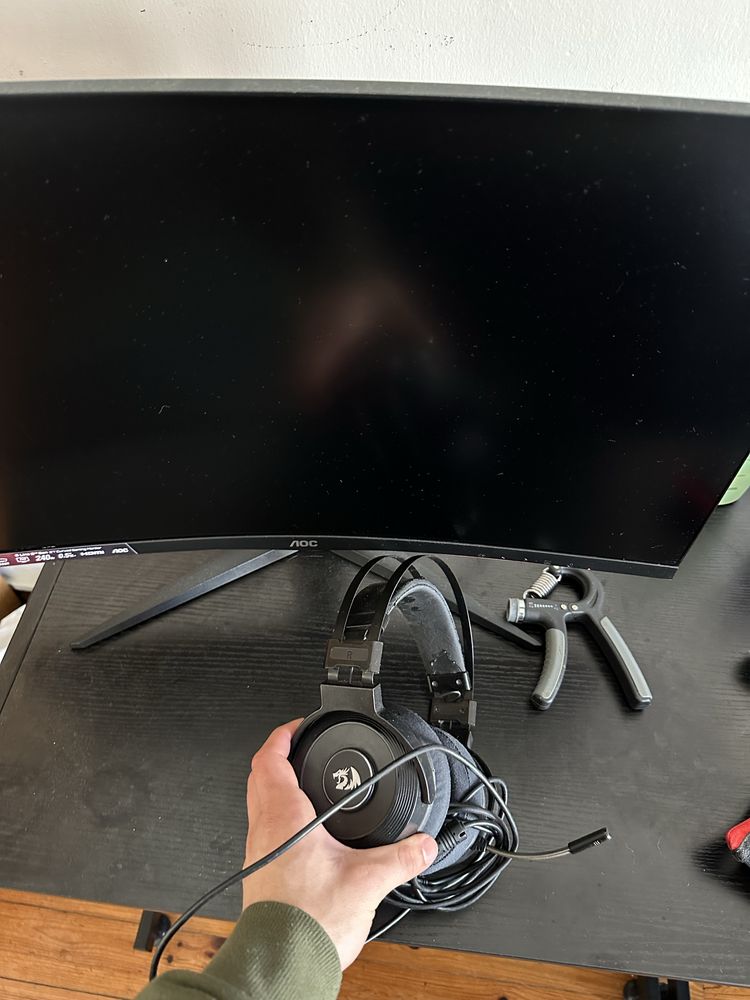 Vendo Monitor AOC