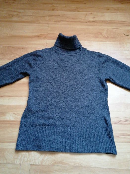 Golf sweter damski szary