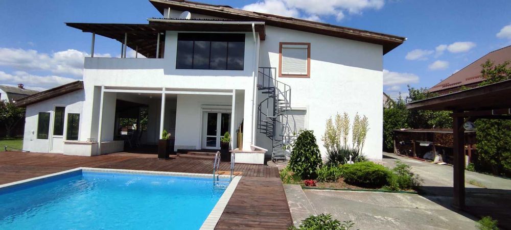 Оренда будинку с генератором та укриттям в с. Проців, 200 м.кв.