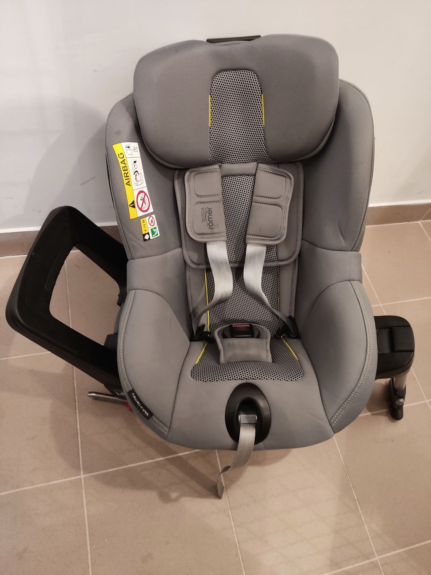 Fotelik Britax Roomer Dualfix M i-Size tapicerka premium