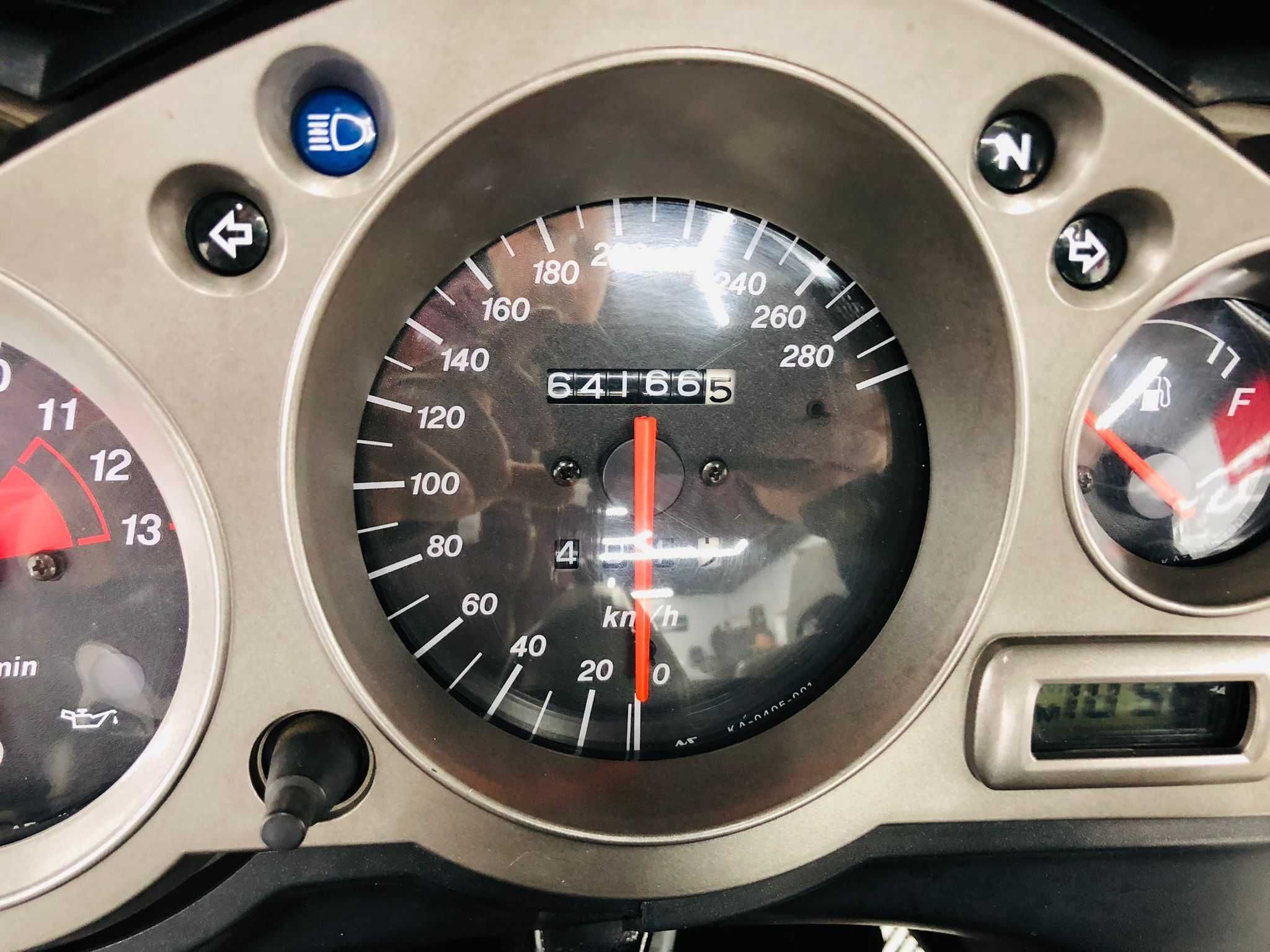 Kawasaki ZZ-R 1200 04/2002 64.166km WARSZAWA-WAWER zarejestrowany w PL