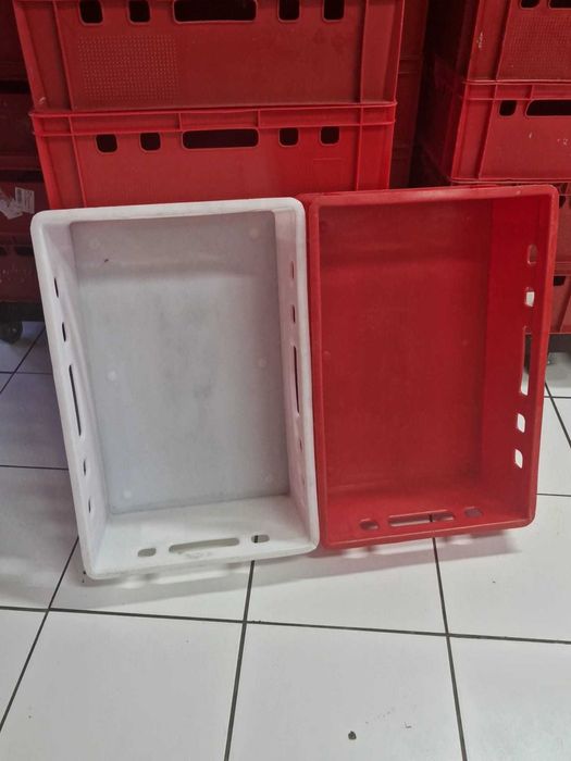 Pojemniki plastikowe E22