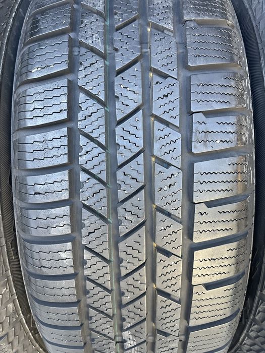 Шини щимові R17 225 65 Continental Склад Осокорки RLX