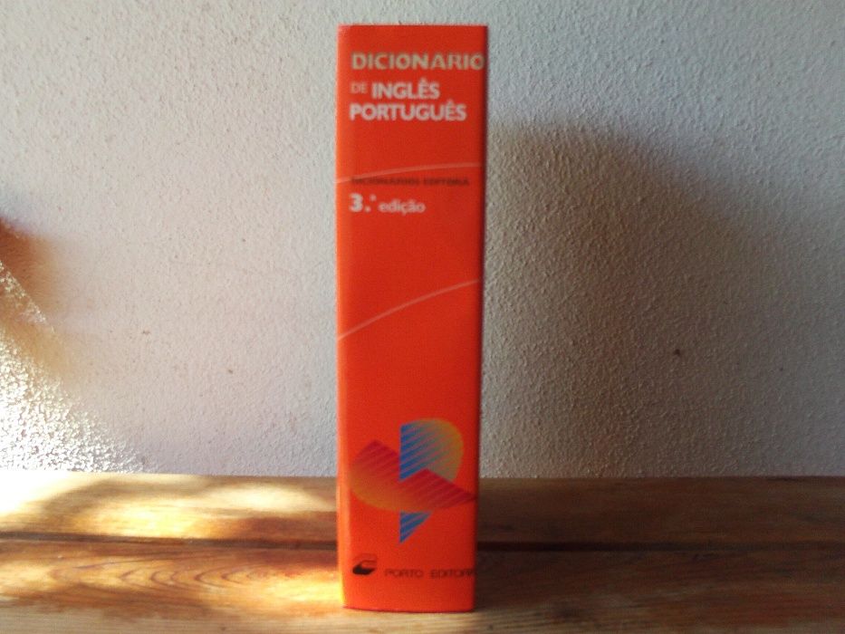 dicionário inglês- portuguès