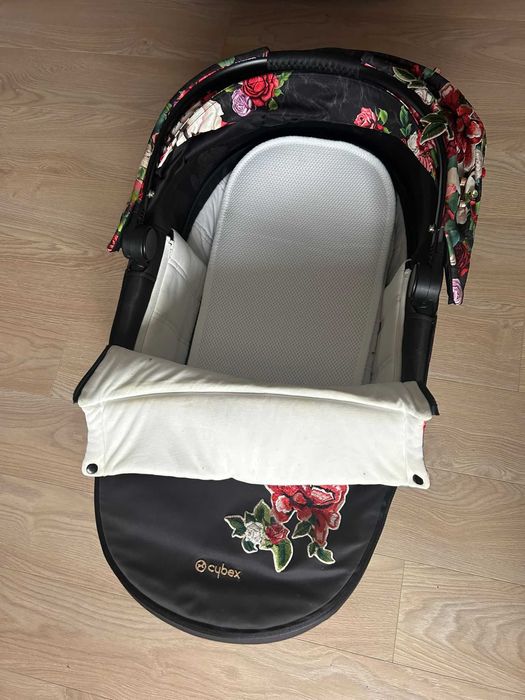 Gondola Priam Cybex 2.0 – Blossom Dark – super stan!