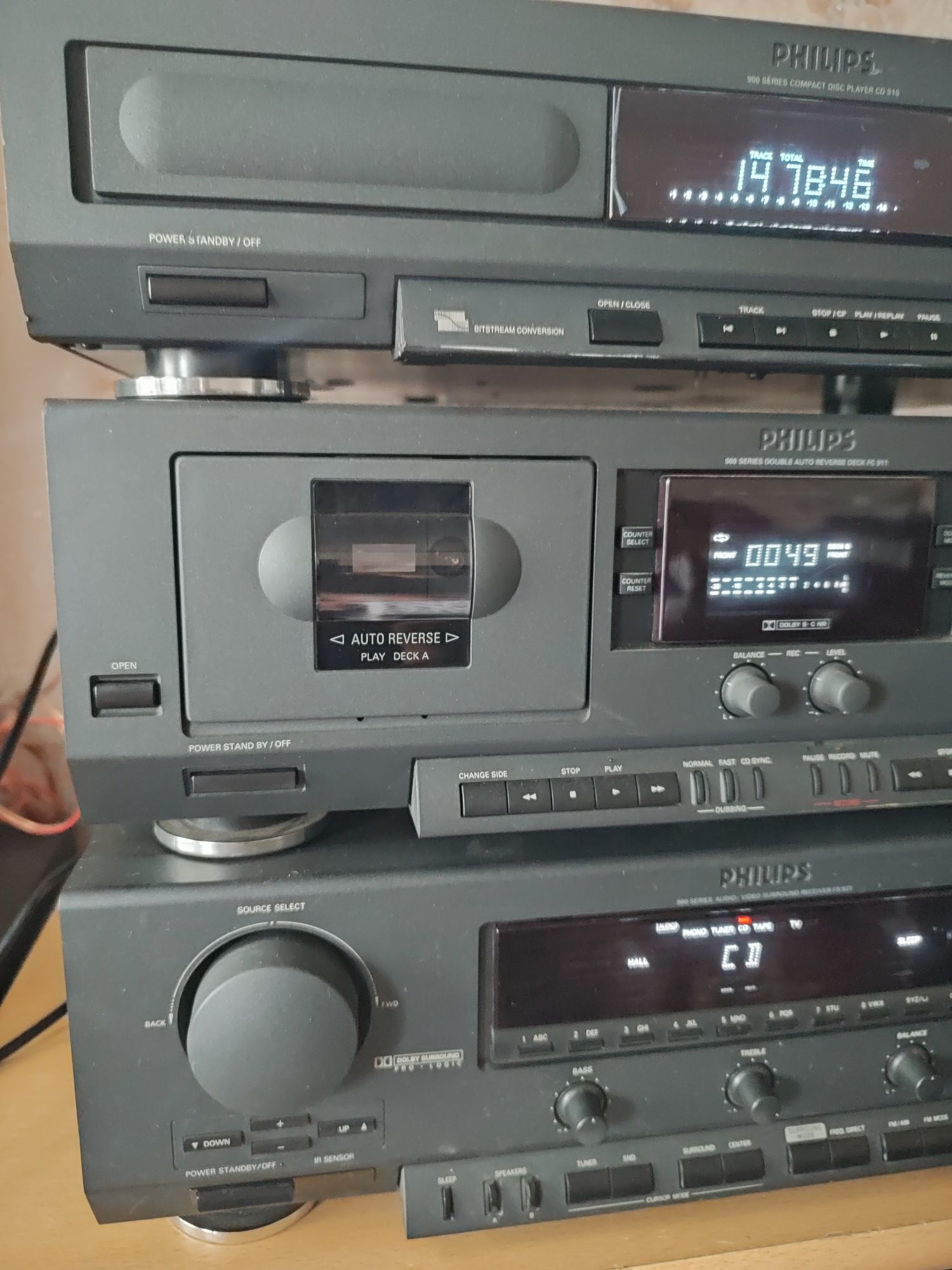 Стойка philips ресивер, дека, сиди.