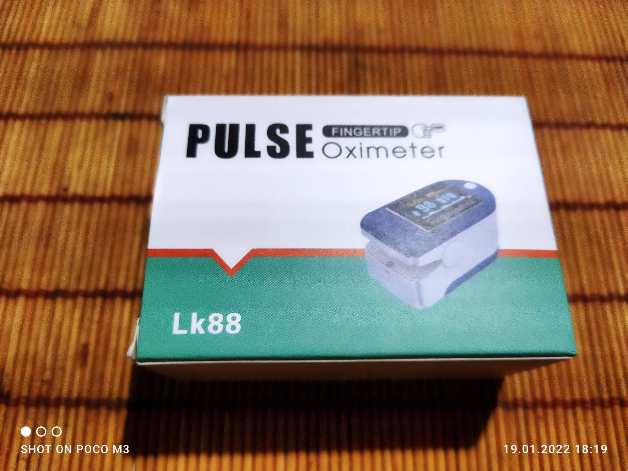 Пульсомер, оксиметр. "Fingertip LK 88 ".Oximeter. Продам.