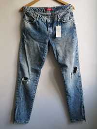 Spodnie jeansy Guess r. 28 (S/M)