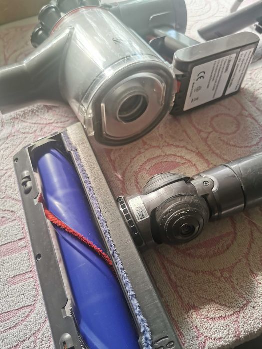 Odkurzacz bezprzewodowy dyson v7