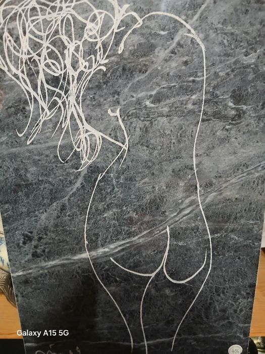 Placa de Mármore com trabalho do Mestre  Cutileiro,  ORIGINAL DE 1999