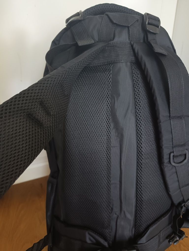 Plecak turystyczny, trekkingowy 70L, sportowy, w góry,lekki, mocny