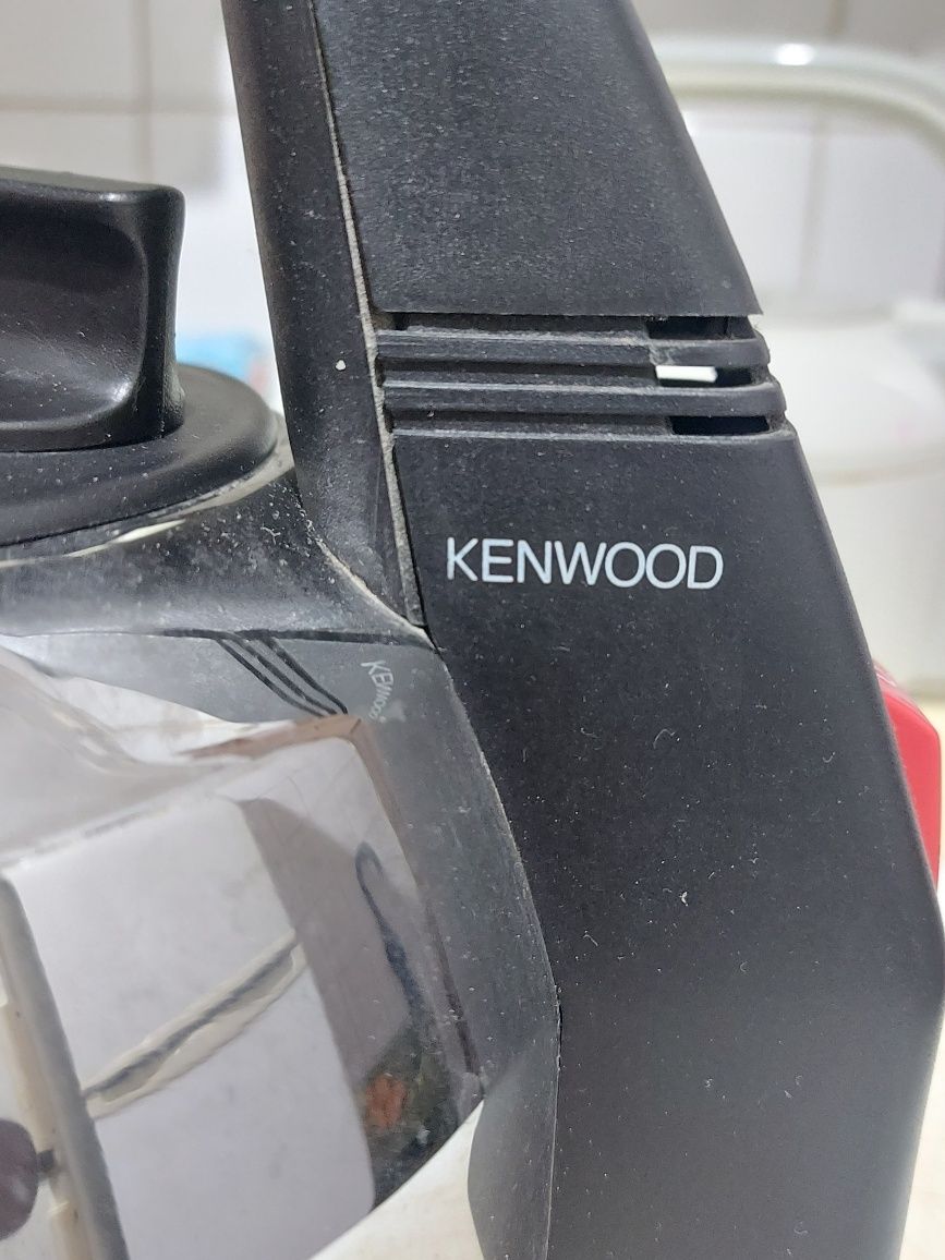 Chaleira elétrica Kenwood (INOX) Inoxidável. . INOX (inoxidável)