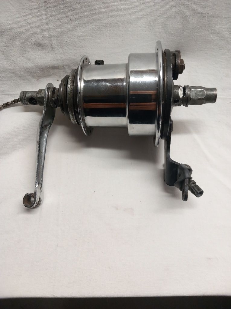 P2 Steelite Piasta trzybiegowa z hamulcem  Sturmey Archer