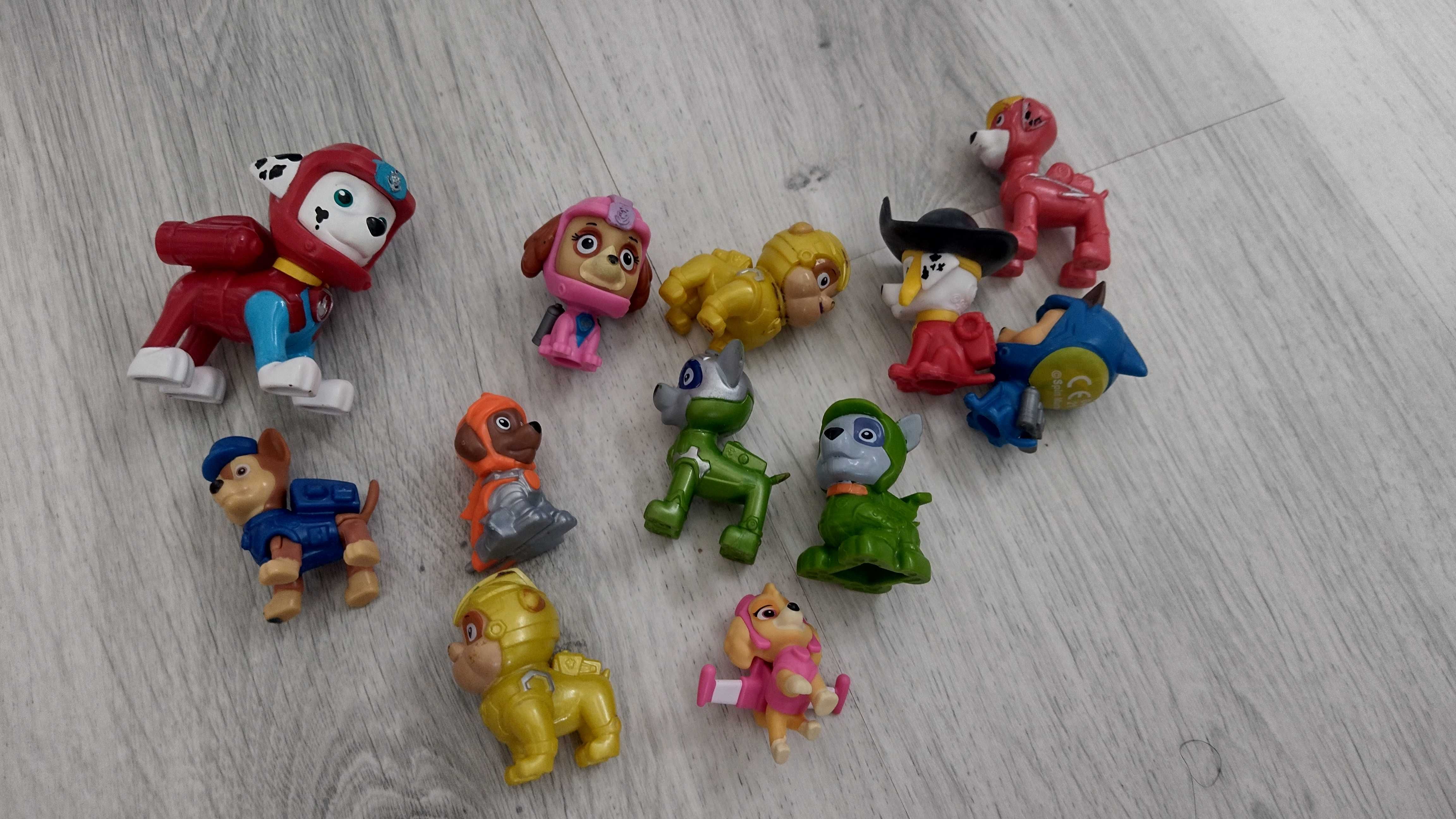 Baza psi patrol, pojazd psi patrol, figurki