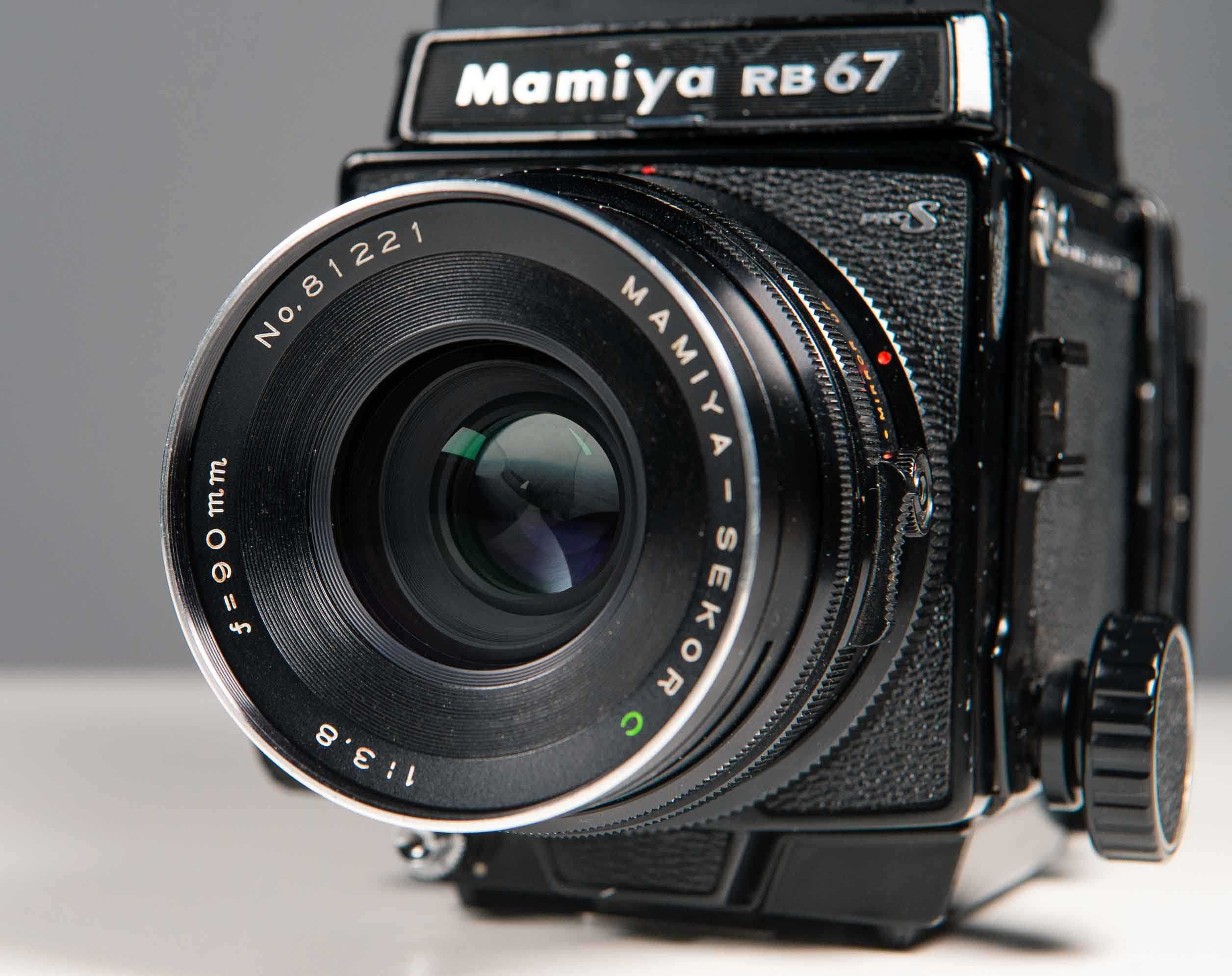 Плівкова камера Mamiya RB67 ProS з об'єктивом Sekor C 90mm 3.8