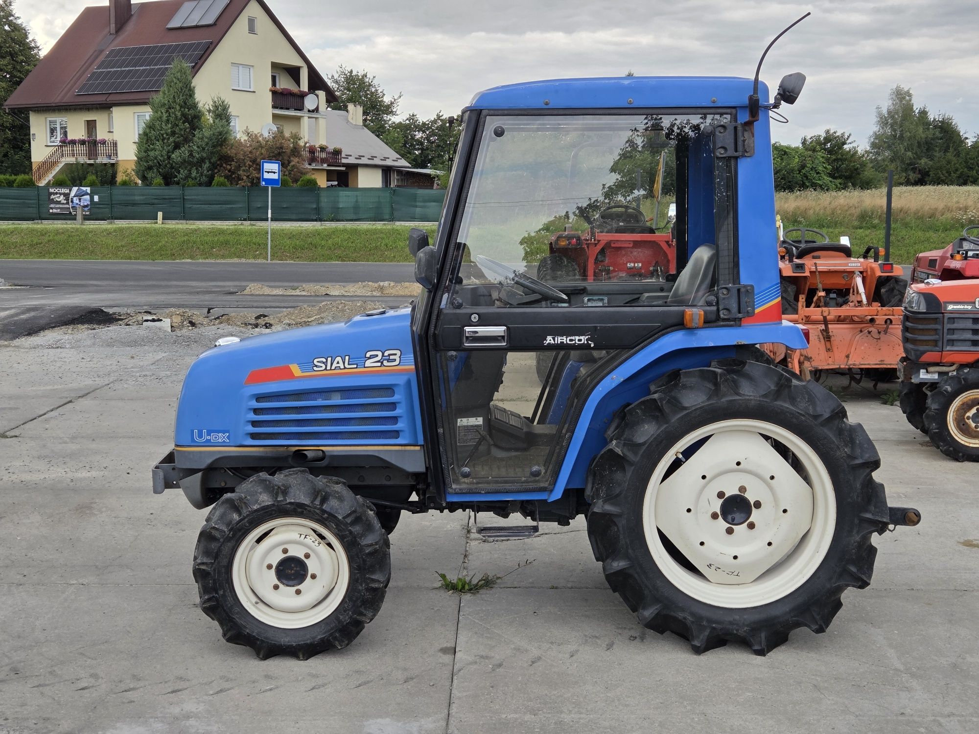 Traktorek japoński Iseki Sial 23 23KM klima wspomaganie 4x4