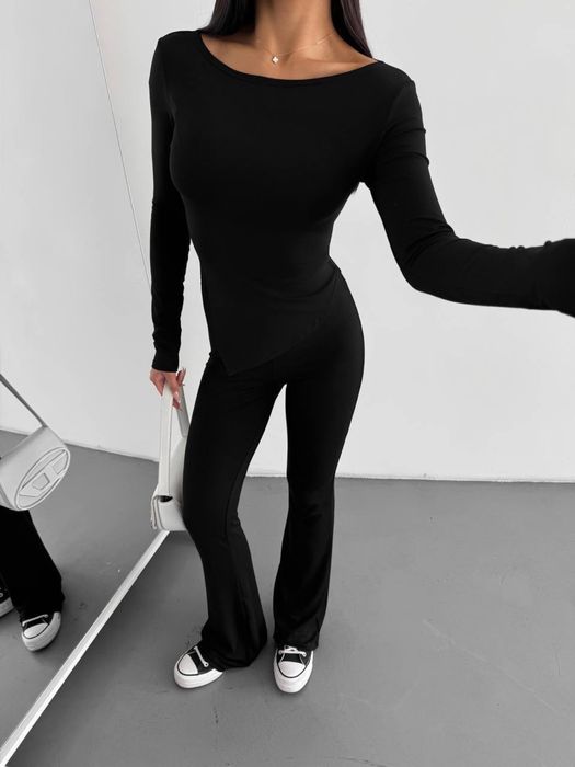 Брюки кльош фасону