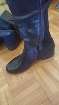 Botas pretas. Como novas 5€