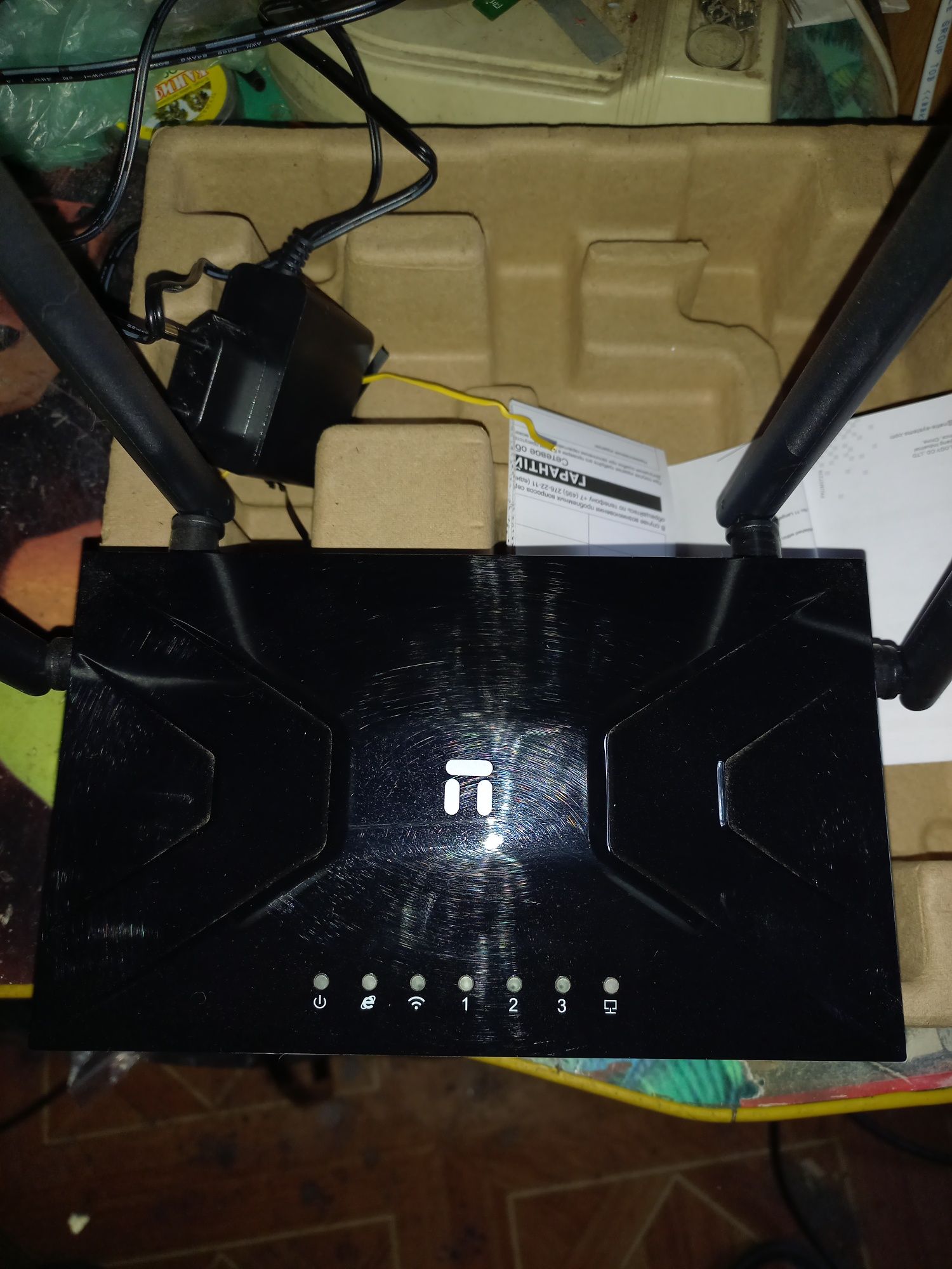 Роутер netis nc65 новый продам