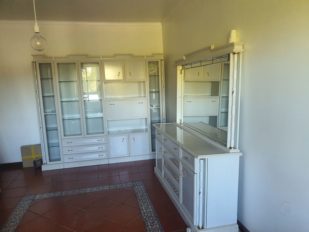 Conjunto mobília  de sala branca e Dourada