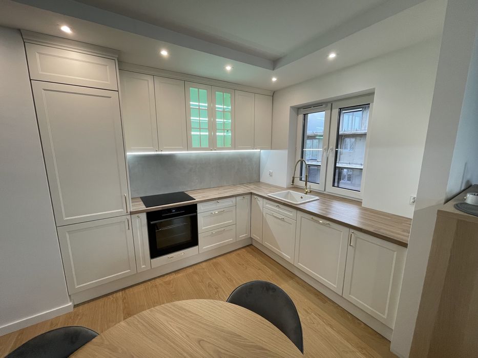 Meble na wymiar. Zapraszamy. Krótkie terminy